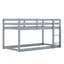 Lit mezzanine simple au-dessus d'un lit simple en bois massif avec échelle-105501994