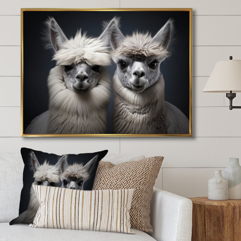«Two Alcapas Graceful Guardians II», reproduction sur toile, H 34 po x l 44 po x P 1,5 po, Cadre flottant doré