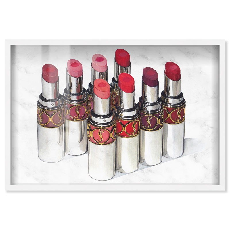 Doll Memories - Rouge à lèvres, 22 Shadowbox Print, Illustration de mode par , H 17 po x l 25 po, Blanc