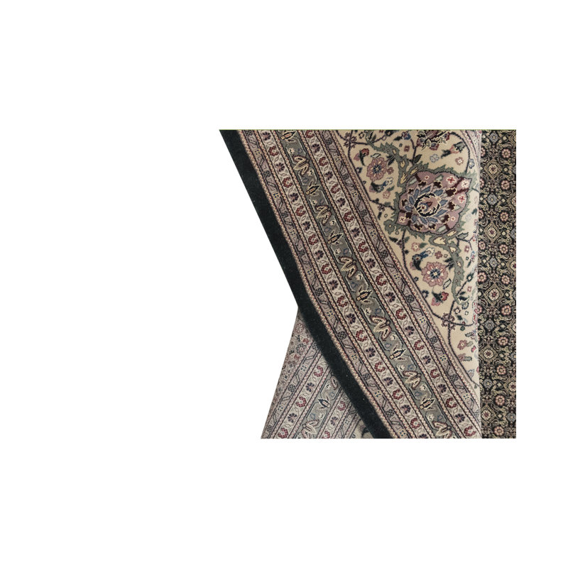 Shah Hand Woven Wool Oriental Area Rug