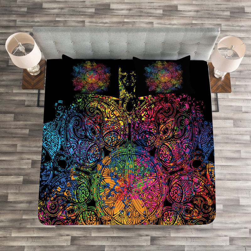 Psychedelic Bedspread Set with Shams, 220 x 264 cm