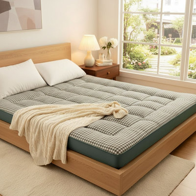 Comfortable Quilted Mattress Topper