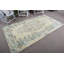 Tapis turc à motif floral antique antique au design complexe, idéal pour ajouter une élégance rétro classique