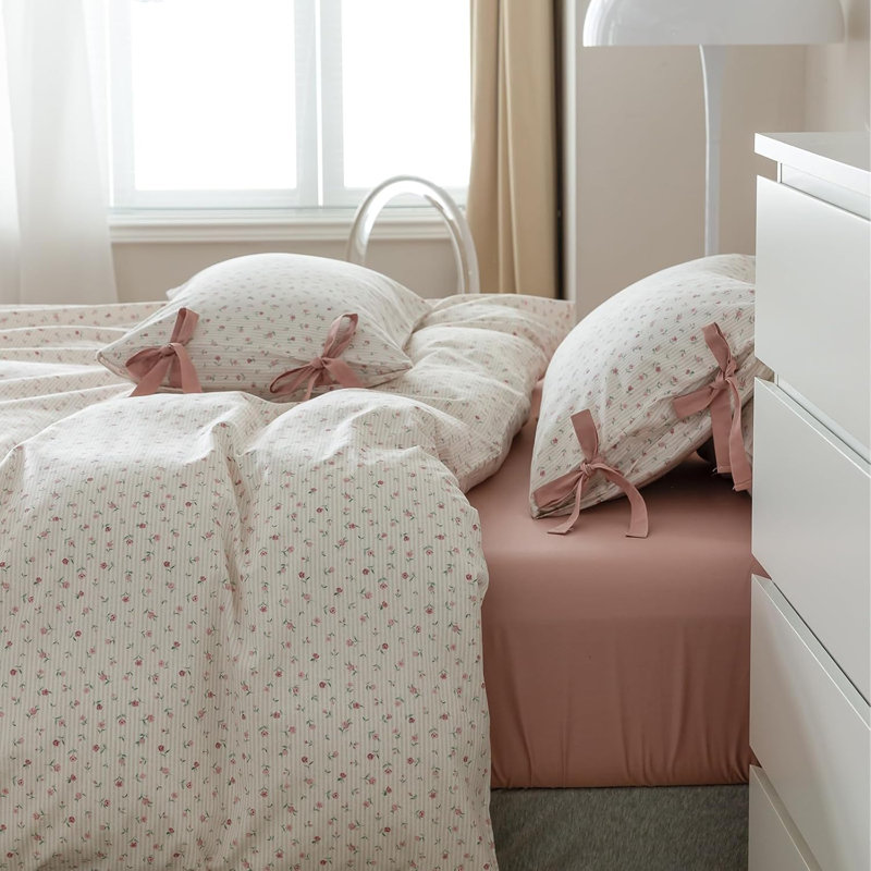 Floral Comforter Set Bed In A Bag Stripes Bedding Set 3 Pieces For All Seasons,Soft Comfy Comforter With 2 Bowknot Pillowcases