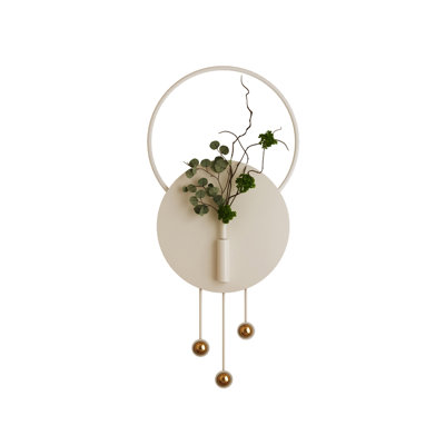 Aquarelle de couleur crème, plantes vertes avec des bandes de métal et des luminaires sur le mur.