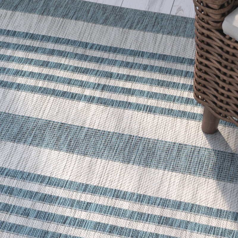 Tapis d'intérieur / extérieur à rayures Naya Performance, Rectangle 4 pi x 5 pi 7 po