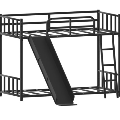 Lit superposé avec glissade et structure en métal noir, peu encombrant pour les chambres compactes, garde-corps sécuritaire, temps d'assemblage en couleur, espaces idéaux, lit supérieur, simple