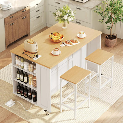 Ensemble îlot de cuisine 3 pièces avec comptoir rabattable et station de recharge, comprenant 2 tabourets de bar, un meuble de rangement pour les déchets, 2 tiroirs et des roulettes amovibles.