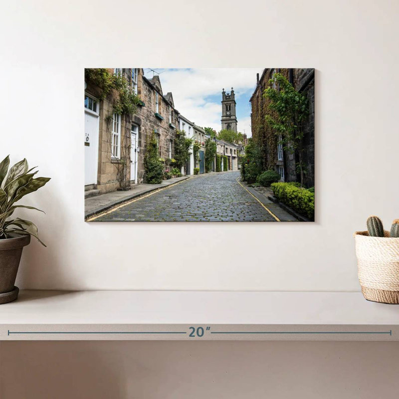Marchelle Edinburgh Circus Lane
