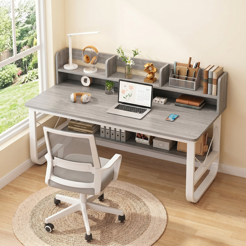 Bureau moderne et minimaliste