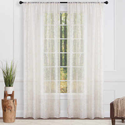 Paire de rideaux transparents avec passe-tringle Delicia