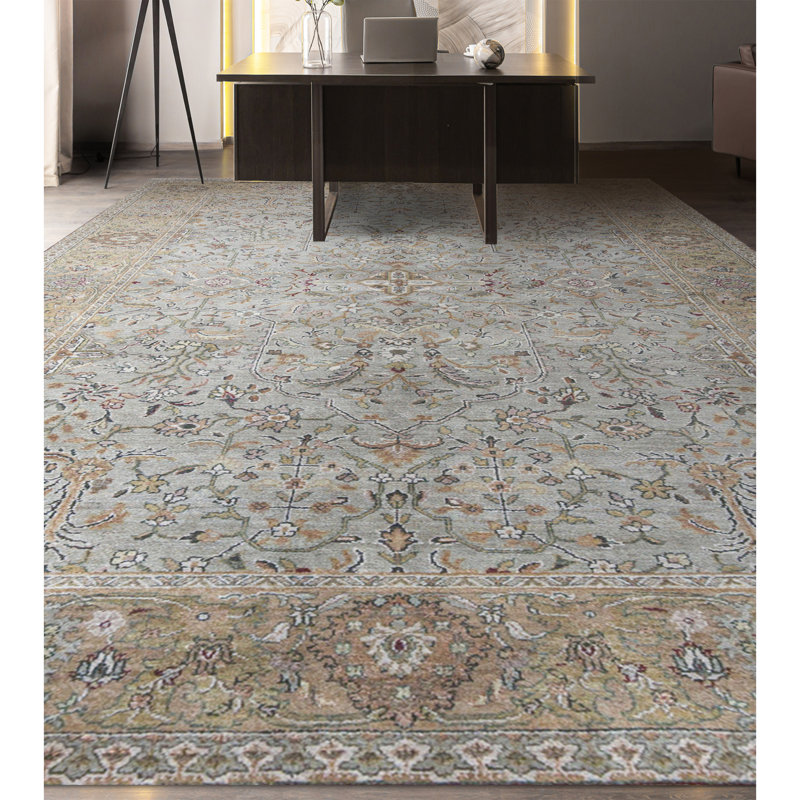 Tapis vert olive et doré de haute qualité noué à la main