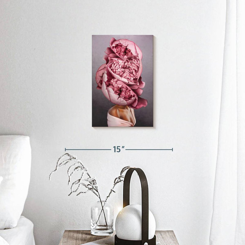 «Pink Floral Lady», reproduction sur toile, H 12 po x l 8 po x P 1 po