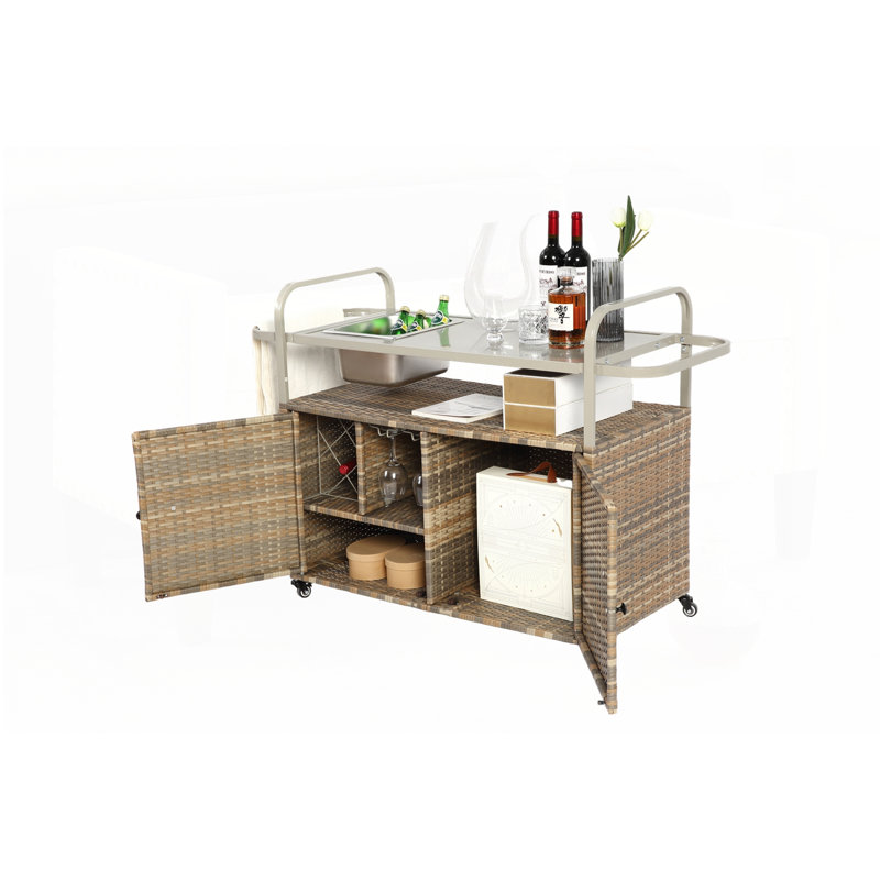 Chariot-bar d'extérieur en osier avec armoire