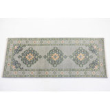 Olivia Hand Knotted Wool Oriental Area Rug