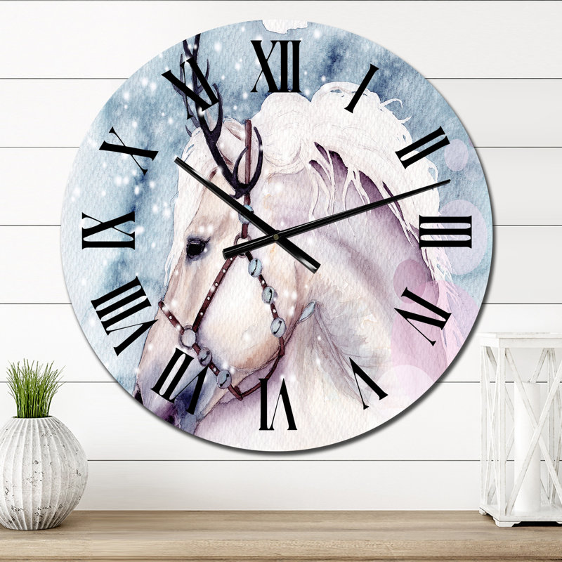 Horloge murale traditionnelle «Un cheval blanc avec une crinière blanche», Moyenne