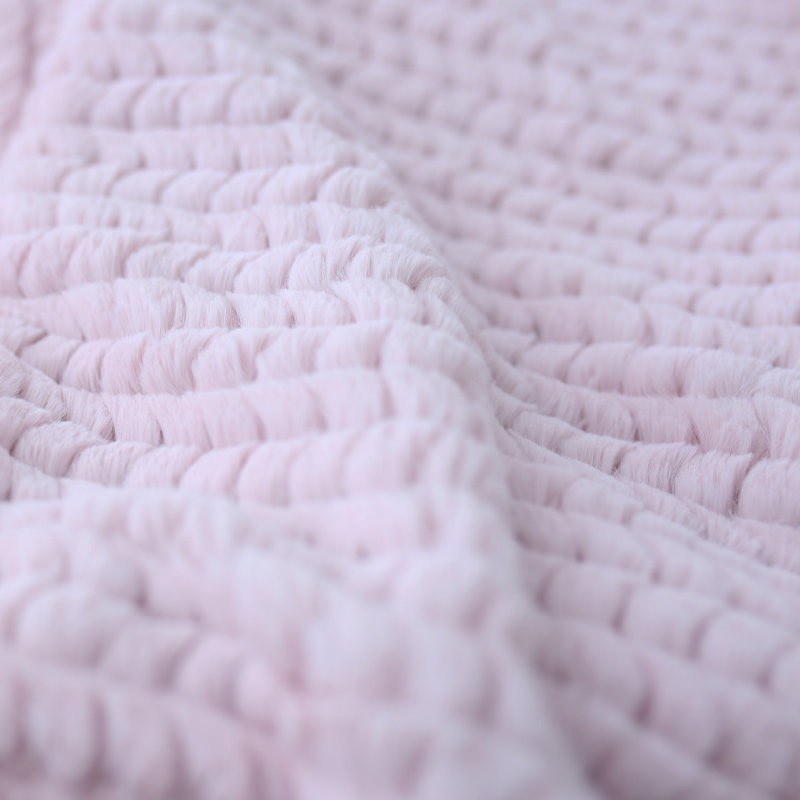 Couverture en polyester Paris Dog, 17 po x 14 po, Rosewater