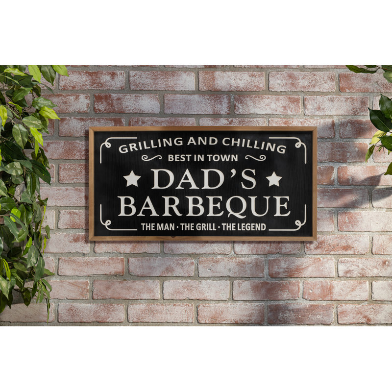 31.5-Inch Engraved Wood "Dad's Barbeque" Wall Sign – Rustic Chalkboard-Style Decor for Grilling and Chilling