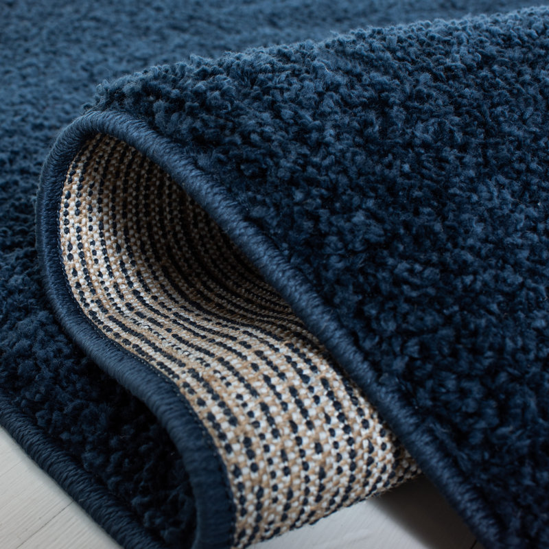 Tapis à poil long bleu marine Aeryn, 8 pi x 10 pi