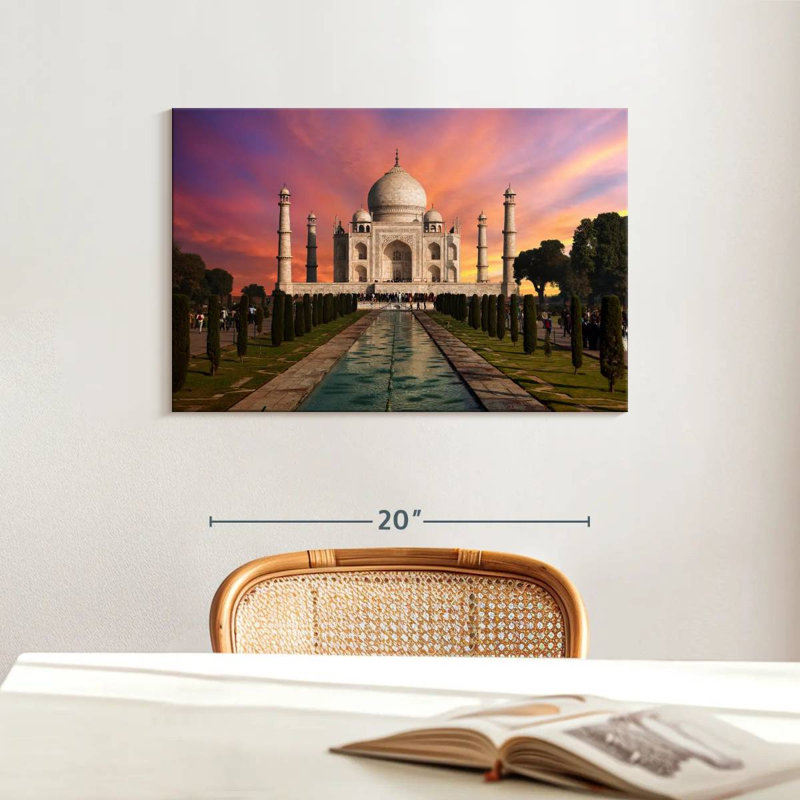 Lever de soleil coloré au Taj Mahal, H 16 po x l 24 po