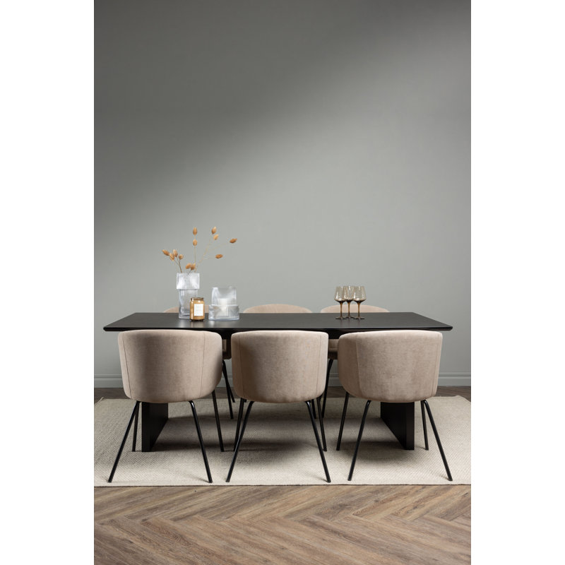 Landershire 6 - Person Dining Set