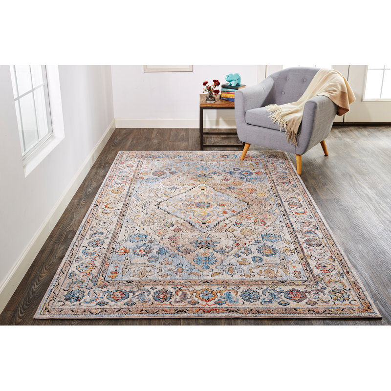 Lorentzen Oriental Indoor Rug, Rectangle 4' x 5'9"