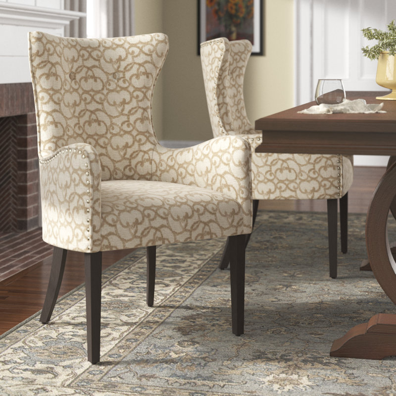 Fauteuil à oreilles capitonné Angelica
