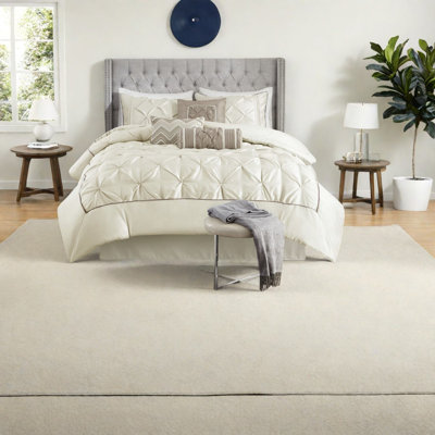 Elegant Ivory Bedding Sets, Polyester Comfort And Style