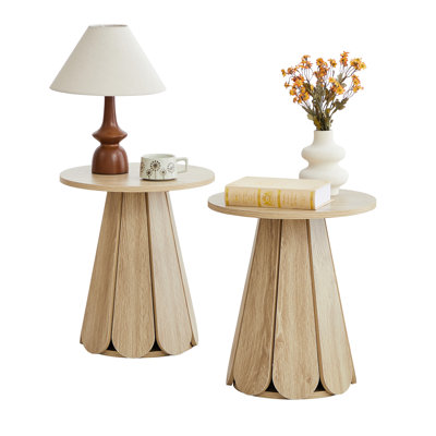 Round End Table With Petal-Shaped Base