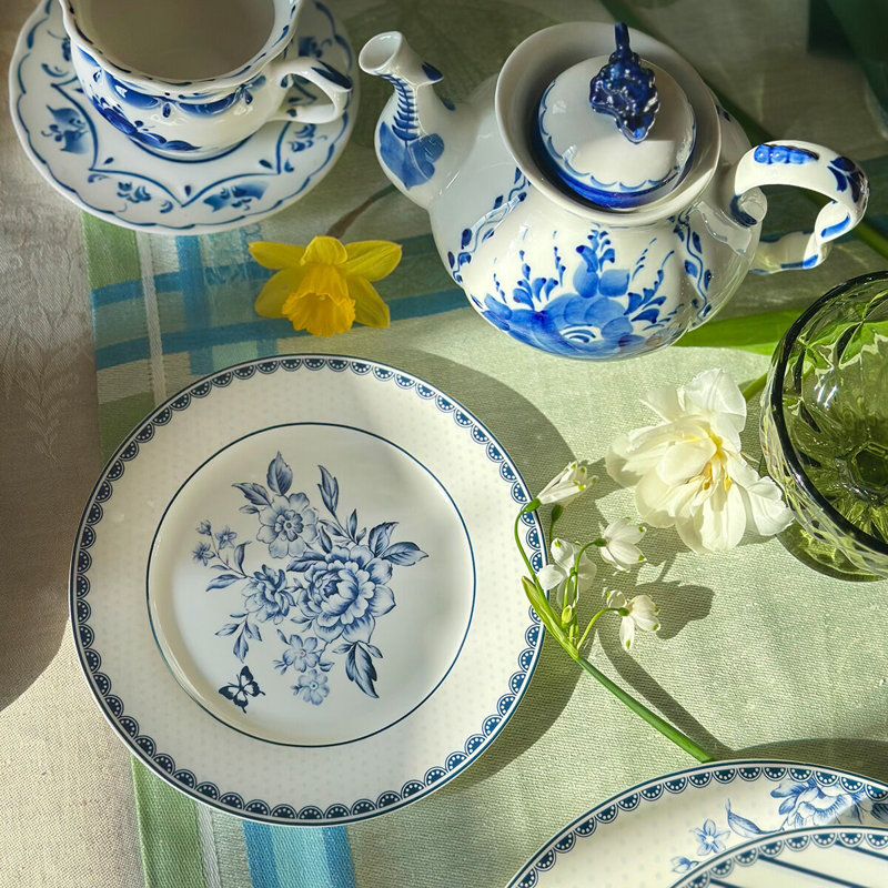 Service de table en porcelaine rétro bleu de 24 pièces pour 6 pers.