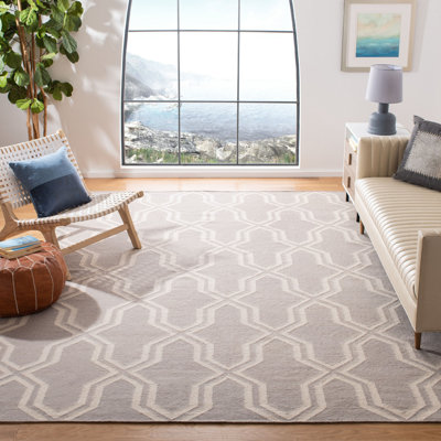 Rodgers Hand Woven Flat Weave Wool/Cotton Geometric Rug in Gray/Ivory