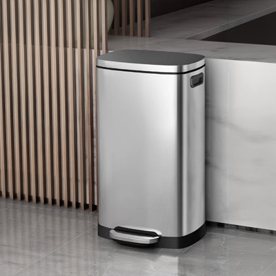 Stainless Steel 30 Litre Step-On Tresh Can