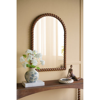 Miroir d'appoint 24 x 36 po en bois de pin arqué avec cadre brun texturé