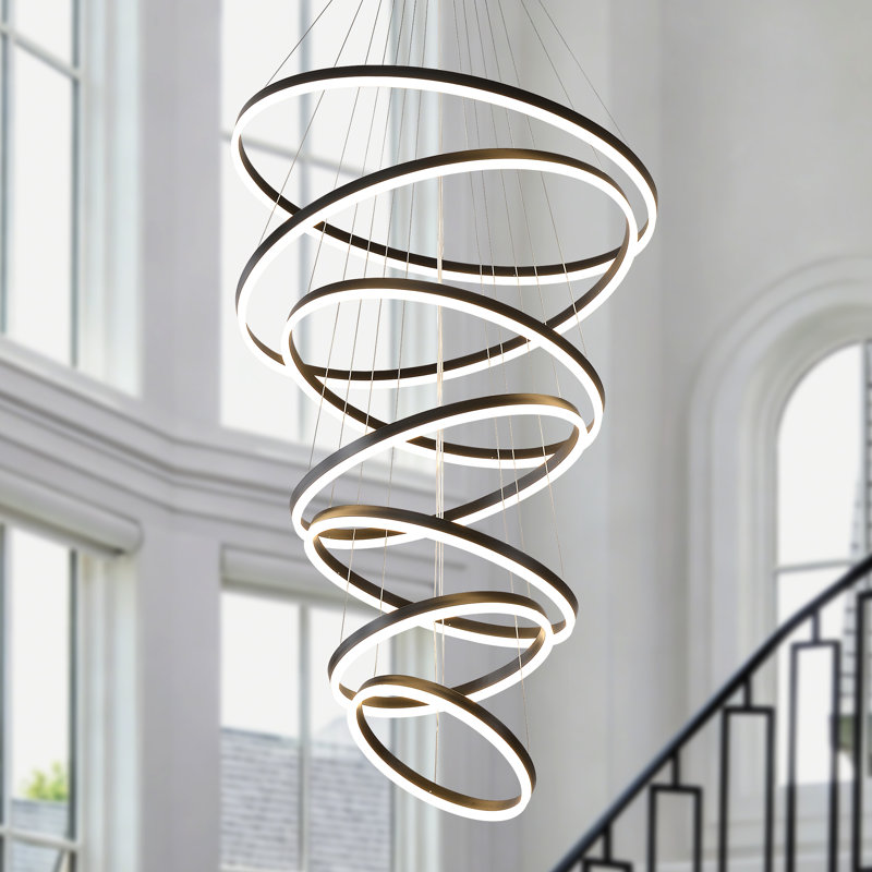 Lustre moderne à anneaux DEL, lustre doré à 7 anneaux pour plafonds clairs, suspension à intensité variable pour hall d'entrée, escalier, salon ou pièce à vivre.