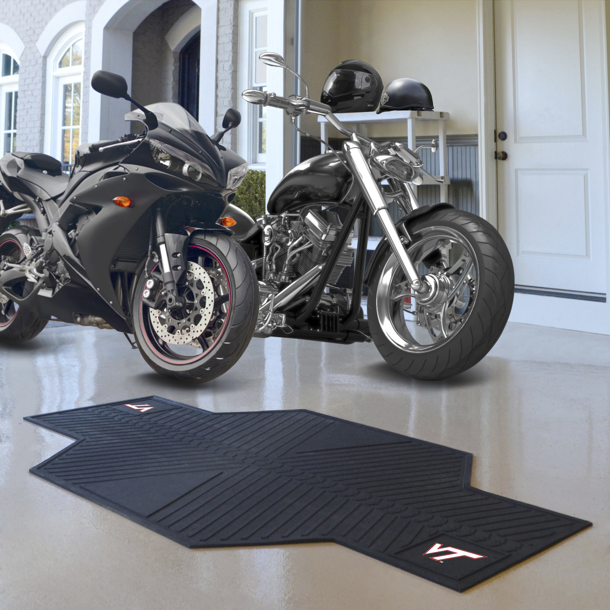 https://assets.wfcdn.com/im/34934174/compr-r85/2971/29719293/ncaa-fanmats-42-w-x-025-l-garage-flooring-roll.jpg