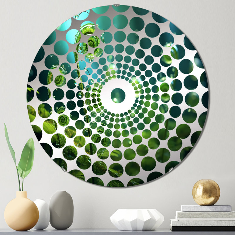 Morning Dew on Young Ferns In The Forest - Miroir décoratif à cercles concentriques, 31,4 po x 31,4 po