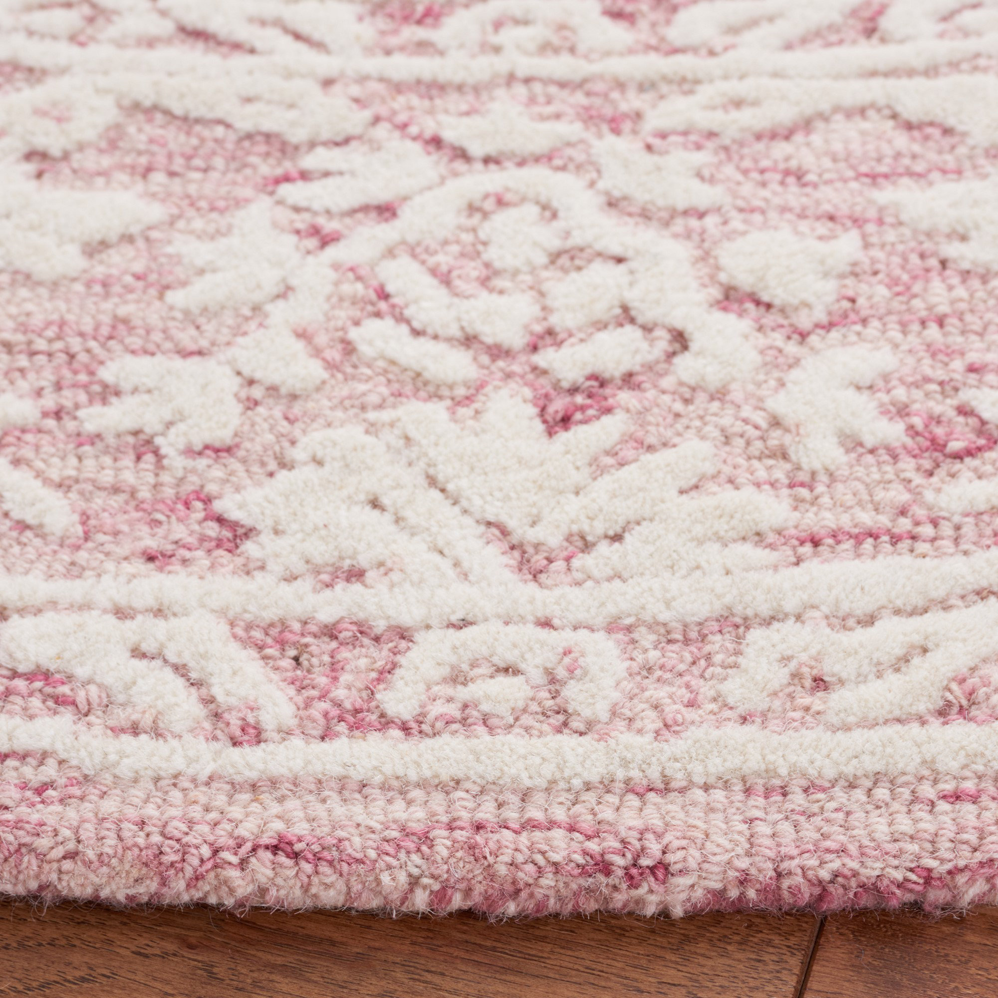 Teasdale Oriental Handmade Tufted Wool Area Rug in Pink/Ivory, Round 6'