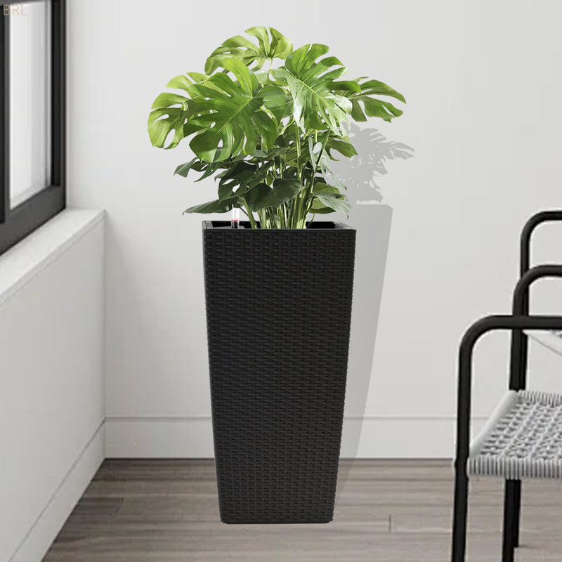 Indoor/Outdoor Modern The Appearance Is Made Of Imitation Rattan Design Planter，Plastic Large Plant Pot With Automatic Watering System For Home And Garden