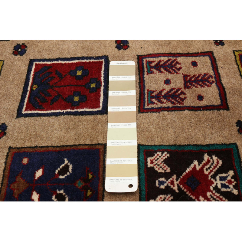 Tapis brun clair Rizbaft 3 pi 0 po x 4 pi 9 po