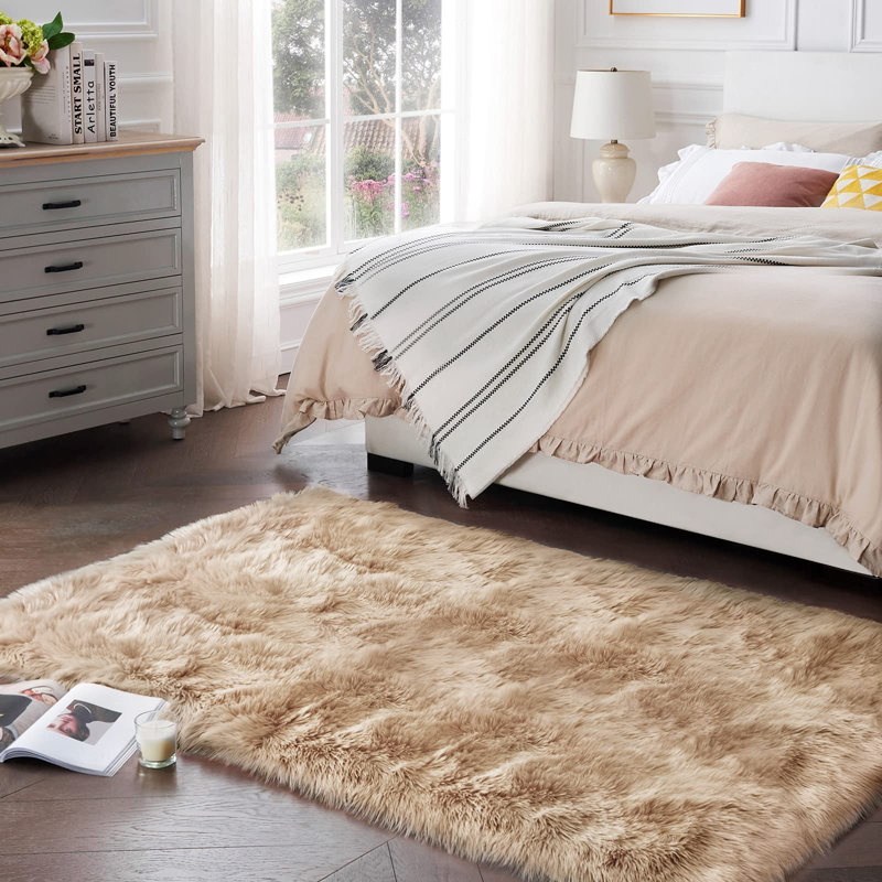 Faux Sheepskin Indoor Rug, Rectangle 5' x 6'6"