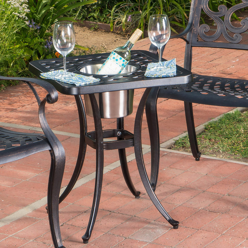 Table bistro avec seau à glace, pieds évasés modernes et plateau tissé, durable et facile d'entretien
