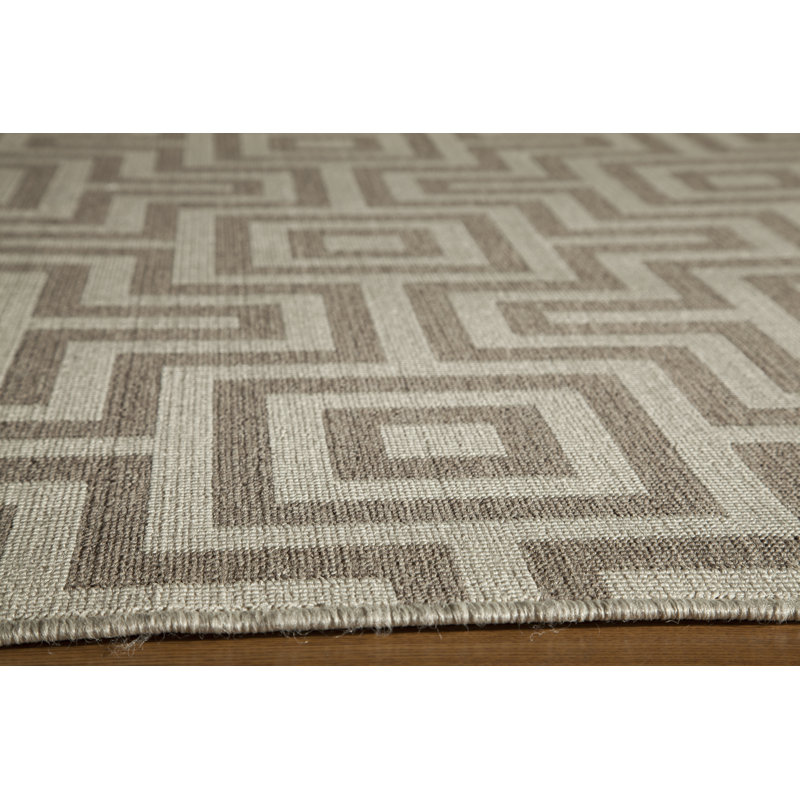 Tapis taupe Turnbow, Rectangle 6 pi 7 po x 9 pi 6 po