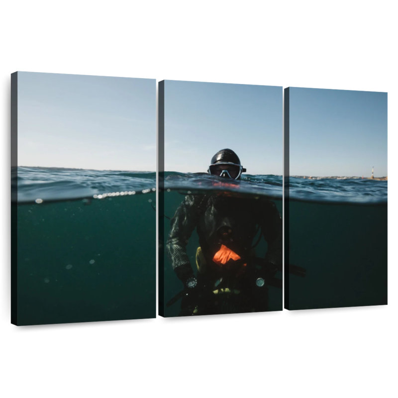Sea Diver, H 14 po x l 23 po