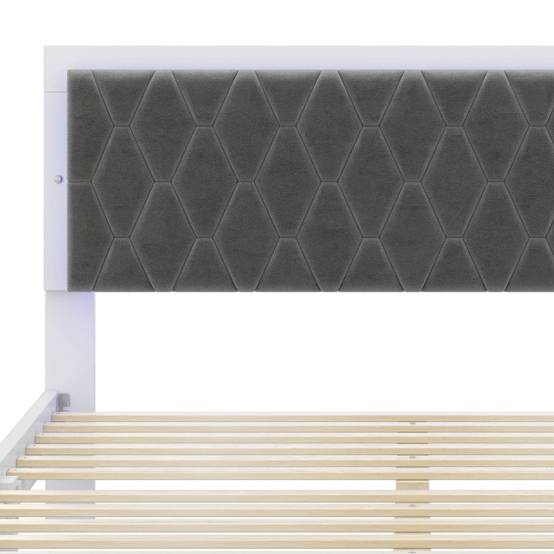 Grand lit tapissier avec lumières DEL Cerrito, Blanc