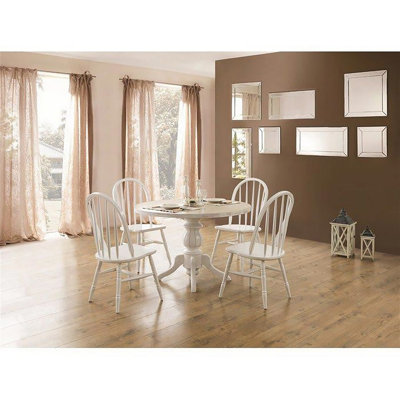Chulmleigh 4 - Person Dining Set
