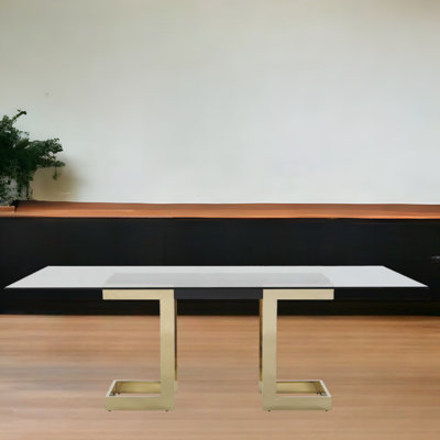 Table de salle à manger 87 po 87 pi