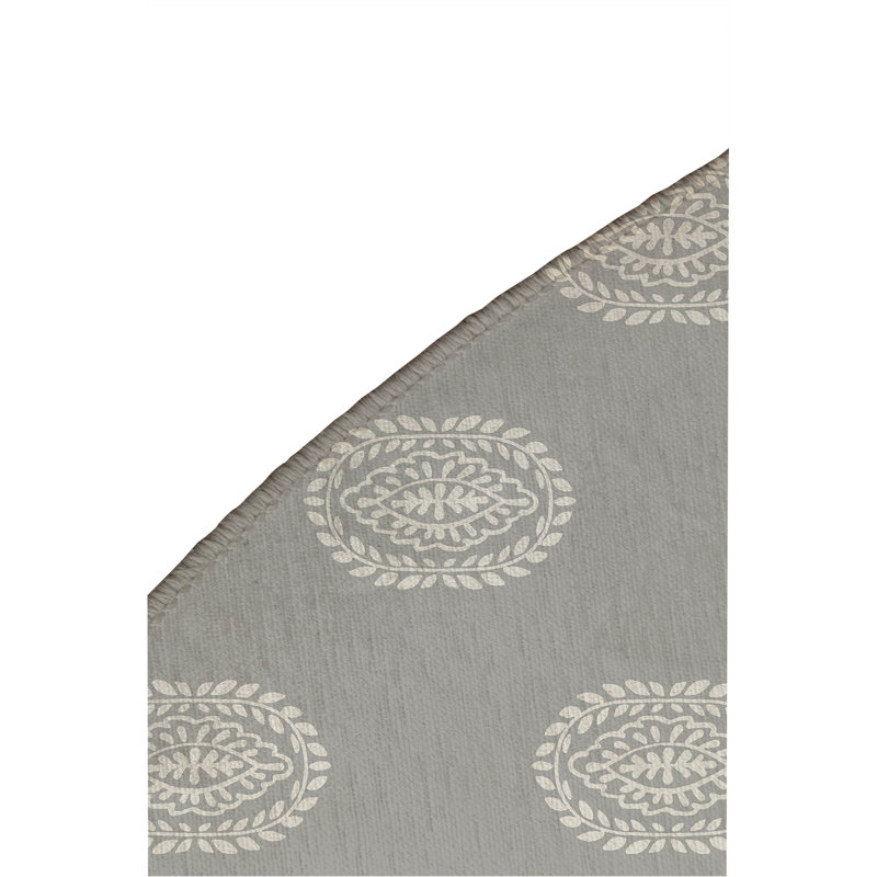 Maddy Non Slip Outdoor Rug, Round 5'