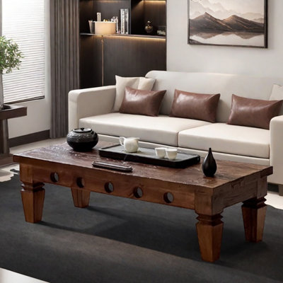 Table basse en bois massif de style Wabi-sabi