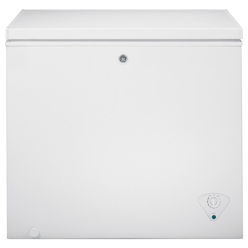 GE 7.0 Cu. Ft. Manual Defrost Chest Freezer