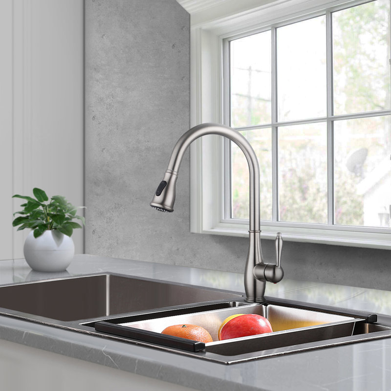 Robinet d'évier de cuisine à poignée simple en acier inoxydable avec bec pivotant sur 360 ° Topcraft